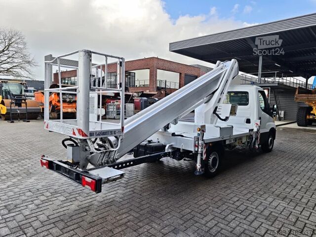 Emelőplatform Iveco Daily 35-120 Multitel MT 270