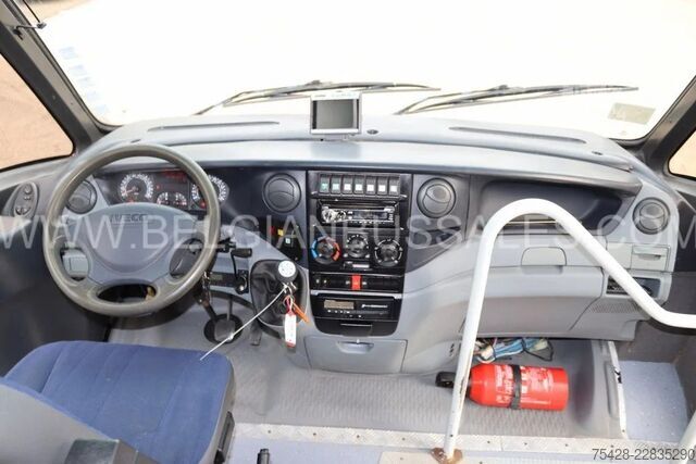 Minibus Iveco Thesi / Automatic gear box / Retarder / Lift