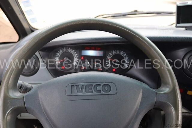 Minibus Iveco Thesi / Automatic gear box / Retarder / Lift