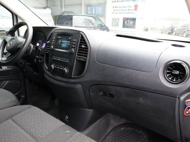 Fourgon tôlé Mercedes-Benz eVito 111 KA,lang,Rückfahrkamera,Klima