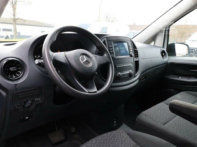 Fourgon tôlé Mercedes-Benz eVito 111 KA,lang,Rückfahrkamera,Klima