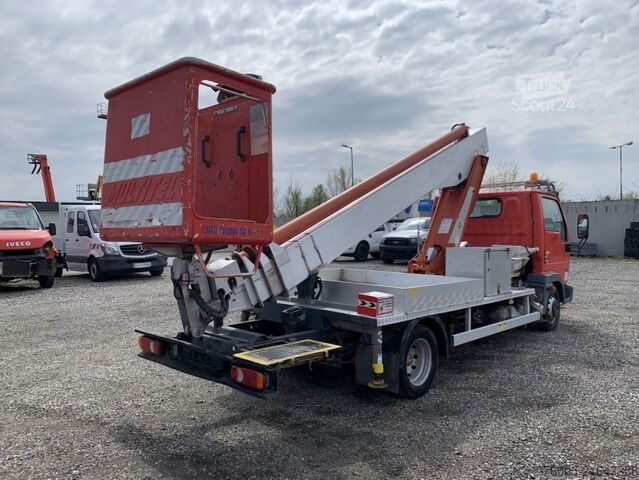 Laatikkoauto Nissan Cabstar Multitel EC 20 ALU AF - 20m - 20