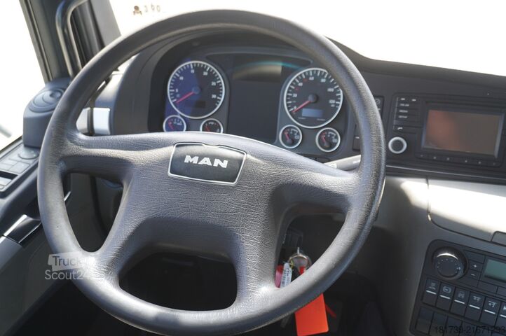 Curățător de ape uzate MAN TGM 26.340 E6 / RIVARD sewage cleaner 11