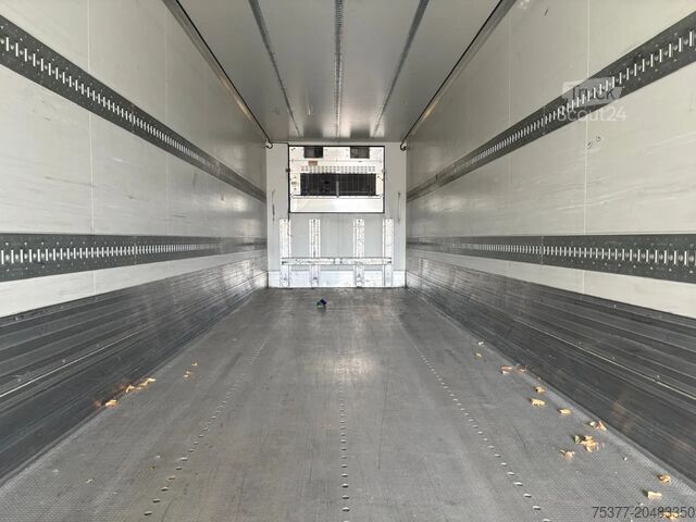 Gekoeld/bevroren transport Krone Vector 1550, TUV APK .  Scheibebremse, Alu Bode...