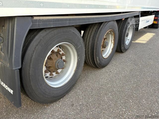 Gekoeld/bevroren transport Krone Vector 1550, TUV APK .  Scheibebremse, Alu Bode...