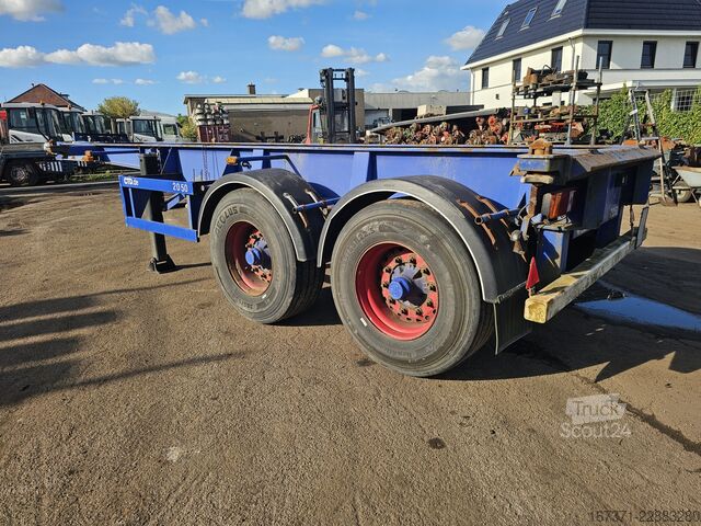 Transport von Containern MKF METALLBAU CS 20 / STEEL SUSPENSION/ BPW DRUM.