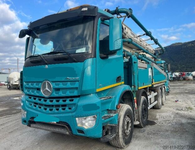 Бетоновоз с помпа MERCEDES-BENZ Arocs 3742 8x4 mit Sermac Betonpummpe Bj 18