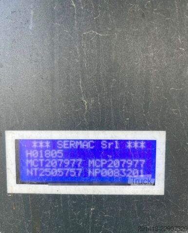Бетоновоз с помпа MERCEDES-BENZ Arocs 3742 8x4 mit Sermac Betonpummpe Bj 18