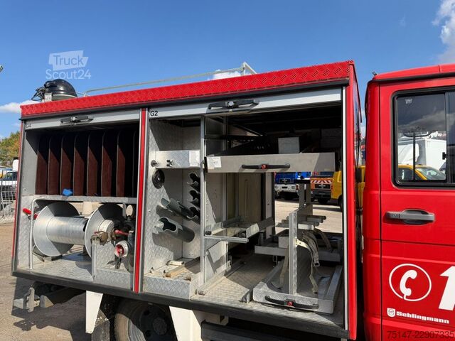 Vrachtwagen met bakwagen IVECO 49E10 Turbo Daily Doka 6-Sitzer Feuerwehr TSF-W
