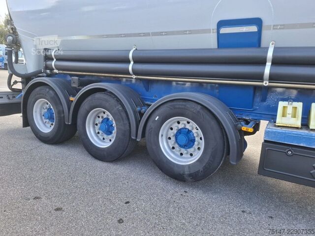 Полуприцеп силоз SPITZER 3 Achs Silo 40 cbm 1 Kammer Liftachse