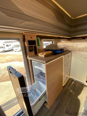 Pusiau integruotas kemperis KNAUS X-Cursion CUVISION 500 MQ  ,mit Slide Bett,4pers