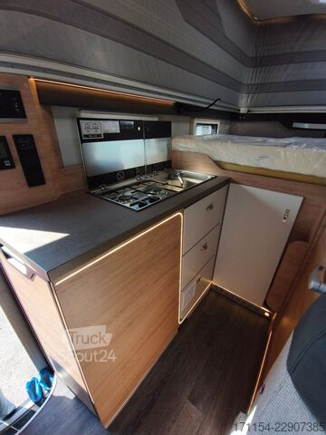 Pusiau integruotas kemperis KNAUS X-Cursion CUVISION 500 MQ  ,mit Slide Bett,4pers