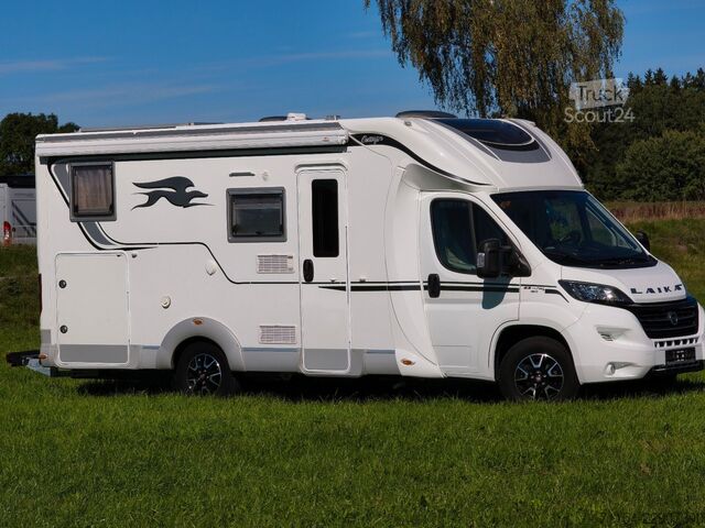 Pusiau integruotas kemperis LAIKA Ecovip 329, Längsbetten/Hubbett