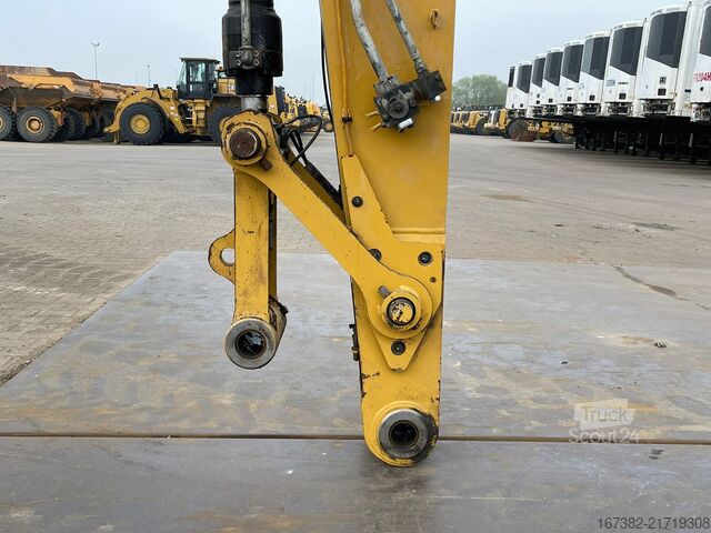 Mobiele graafmachine Caterpillar MH3026 07A