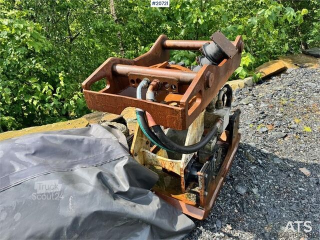 Будівельна машина Stanley HS11000 Vibro plate w/ S70 attachment.