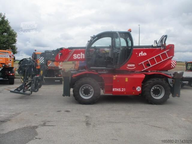 Teleskopski utovarivač Magni RTH 5.21