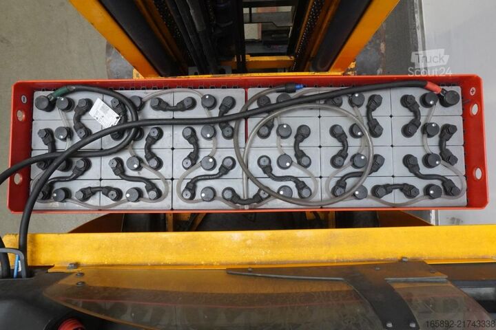 رافعة شوكية تلسكوبية Jungheinrich ETVC16