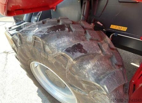 Teleskopski utovarivač Magni RTH 6.30 SH