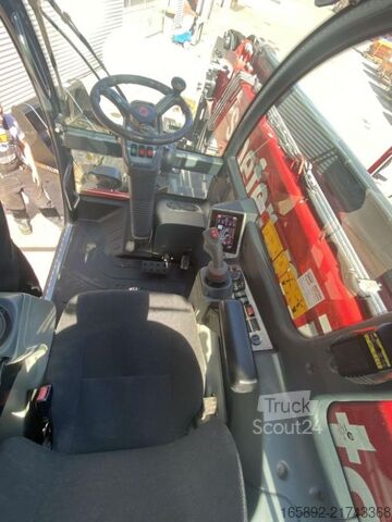 Teleskopski utovarivač Magni RTH 5.21