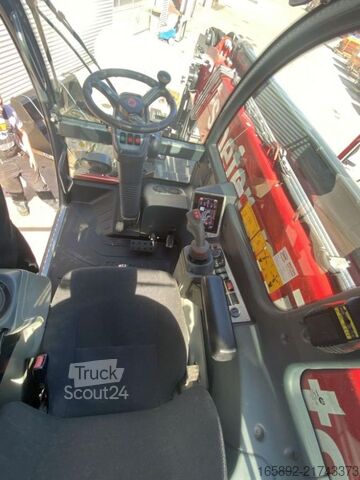 Teleskopski utovarivač Magni RTH 5.21