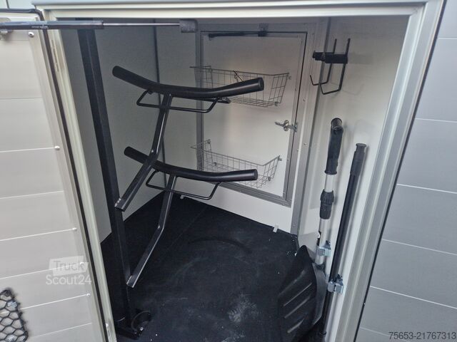 مقطورة سيارة Cheval Liberté Multimax V2 Sattelkammer direkt ab Neuss