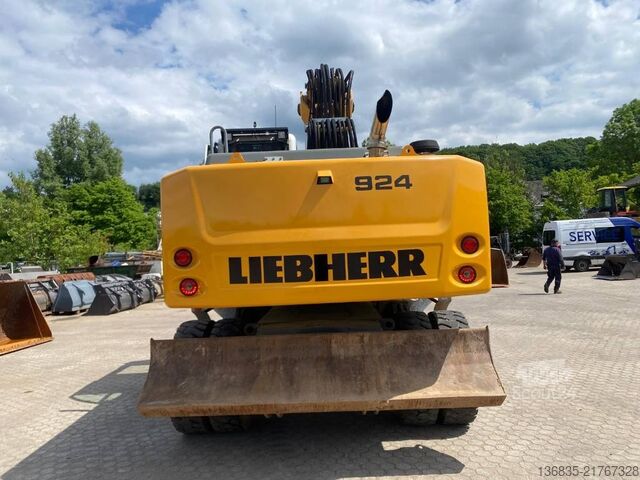 Kolesové rýpadlo Liebherr A 924 Litronic