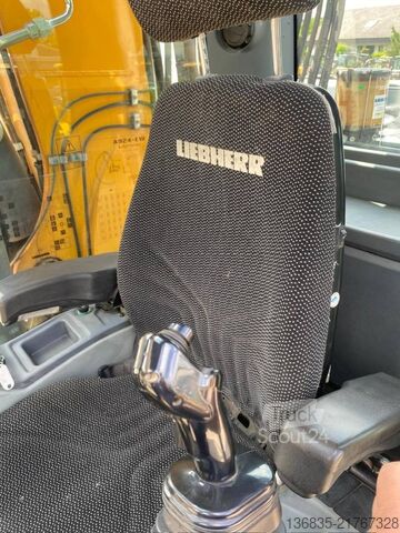 Kolesové rýpadlo Liebherr A 924 Litronic