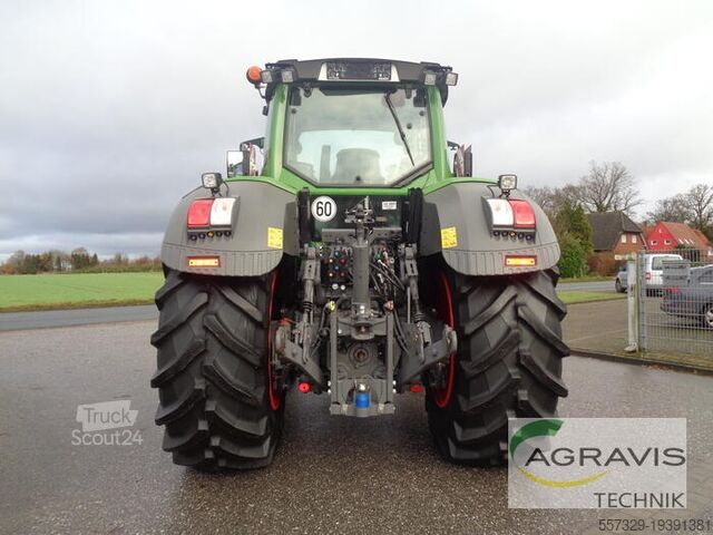 Tractor Fendt 828 VARIO S4