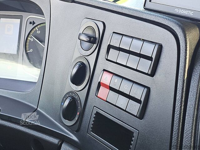 Valiză MERCEDES-BENZ ATEGO 918