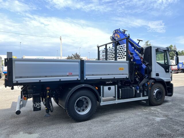 ανατρεπόμενο φορτηγό τριών κατευθύνσεων με γερανό Iveco Eurocargo 180-320