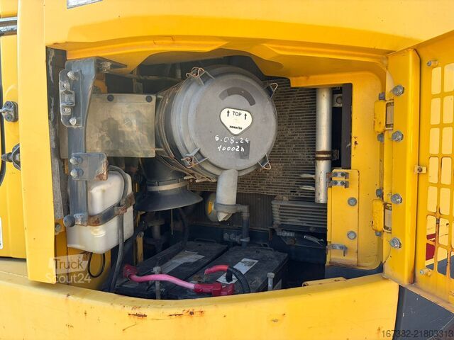 Escavadora de rastos Komatsu PC228USLC-8