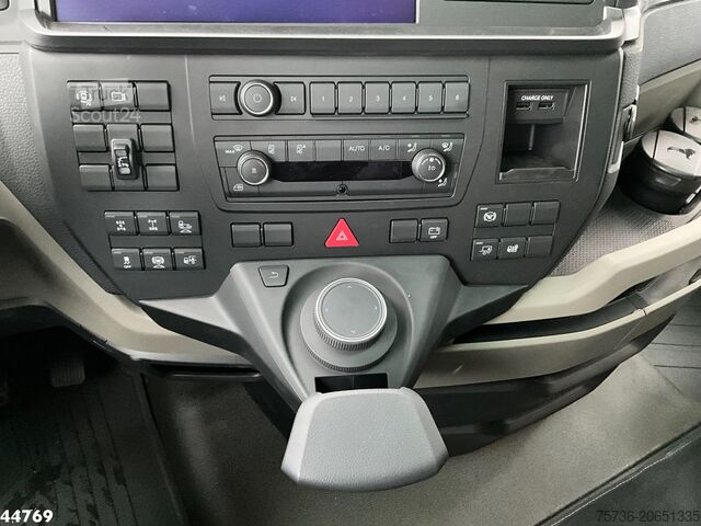 Standard-SZM MAN TGX 26.580 6x4 Euro 6 Retarder Hiab 30 Tonmeter...