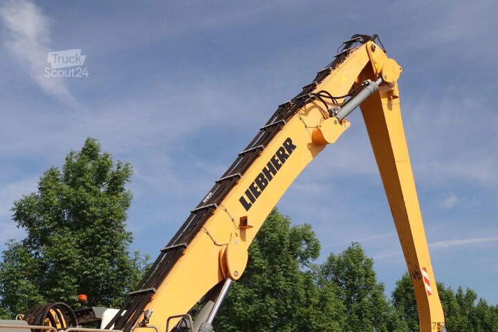 Malzeme taşıma makinesi Liebherr LH 40 M LITRONIC | GRAB | QUICK COUPLER | 16 METER
