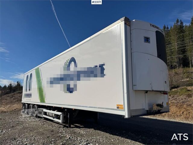 Рефрижераторне/заморожене транспортування VAK Skapsemi Box Semi-Trailer with full side opening a