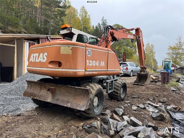 Gravemaskin på hjul Atlas 1304 w/ 1 backhoe bucket Low Hours!