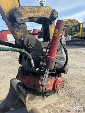 حفارة ذات عجلات Komatsu PW160-8 Wheel Excavator with tilt and 2 buckets