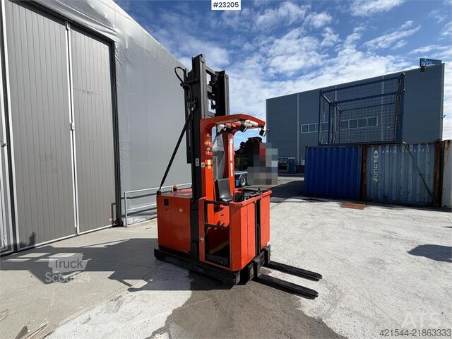 Gaffeltruck BT Plukktruck-stabletruck, charger