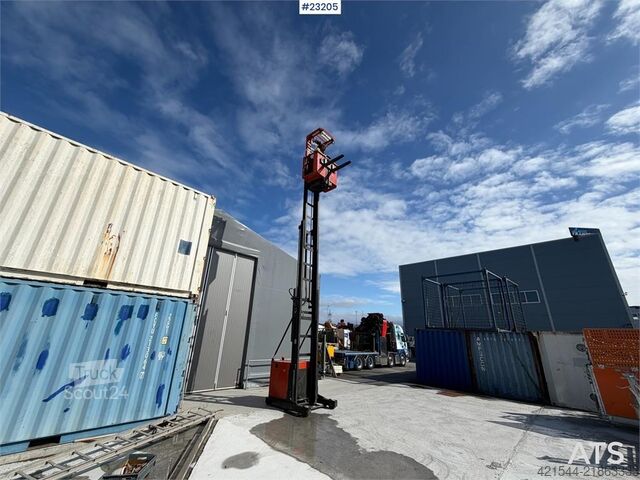 Gaffeltruck BT Plukktruck-stabletruck, charger