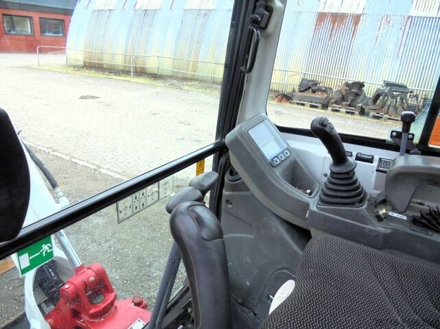 Miniescavatore Takeuchi TB 216 A