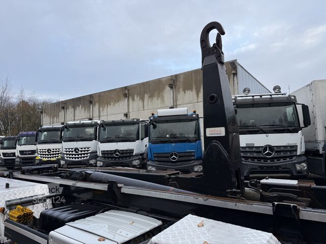 Billenő teherautó MAN TGS 35.440 8X4 BB VDL Haken