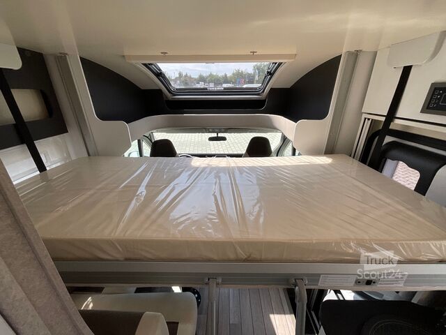 Half-integraal camper FORSTER T 669 EB, Fahrradträger, Markise, Radio DAB+