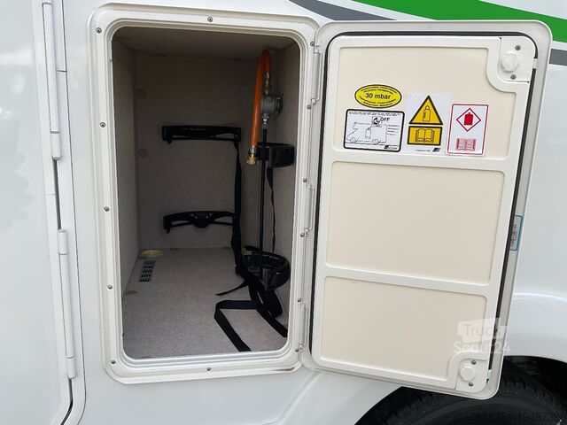 Half-integraal camper FORSTER T 669 EB, Fahrradträger, Markise, Radio DAB+