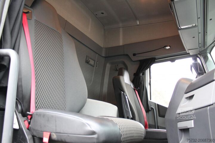 Standard tractor unit Renault T460 Retarder 2 Tanks Standklima VIN : KD