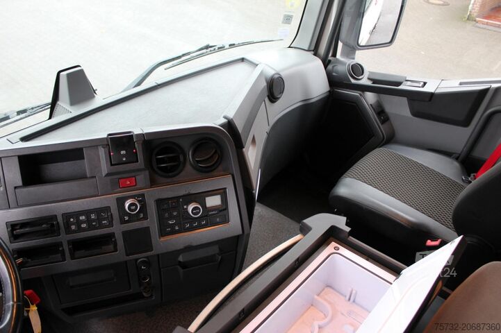 Standard tractor unit Renault T460 Retarder   2 Tanks   Standklima   VIN : KD