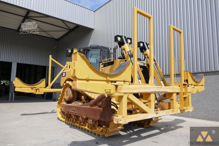 Pipe layer Caterpillar D8T Pipe carrier
