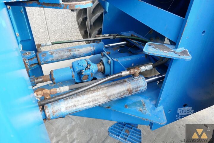 Traktor New Holland 9482