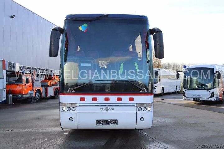 Coach Van Hool T 915 Acron / Liftwagen