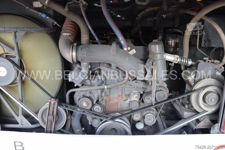 Coach Van Hool T 915 Acron / Liftwagen