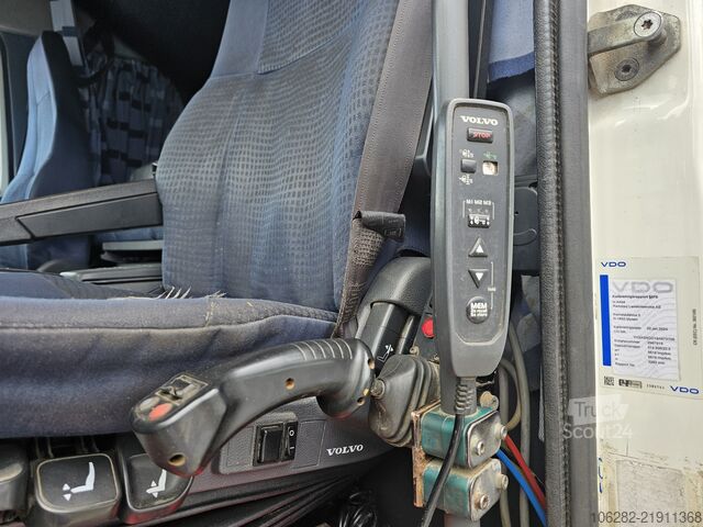شاحنة قلّابة بذراع تحميل متحرك Volvo FH520 6x4 Multilift SAWO 20T