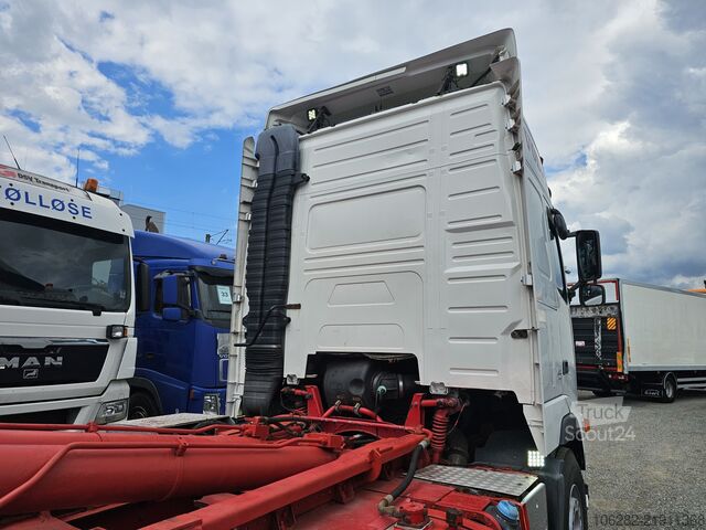 شاحنة قلّابة بذراع تحميل متحرك Volvo FH520 6x4 Multilift SAWO 20T